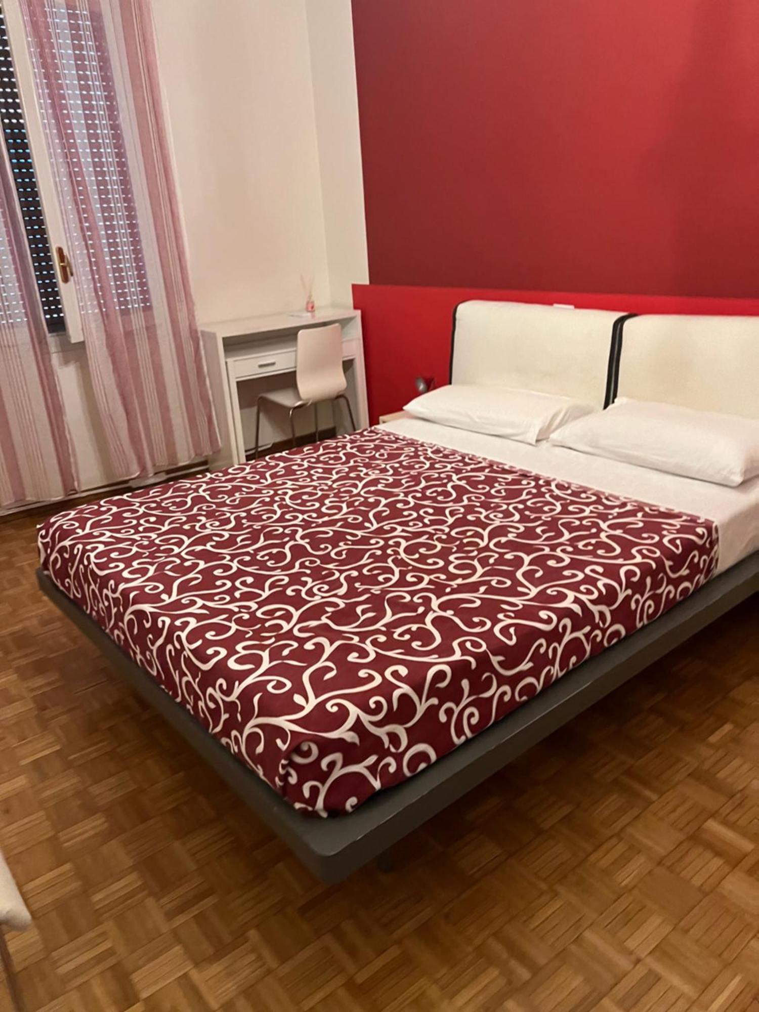 Hotel Moonlight Centro Bolonia Zewnętrze zdjęcie